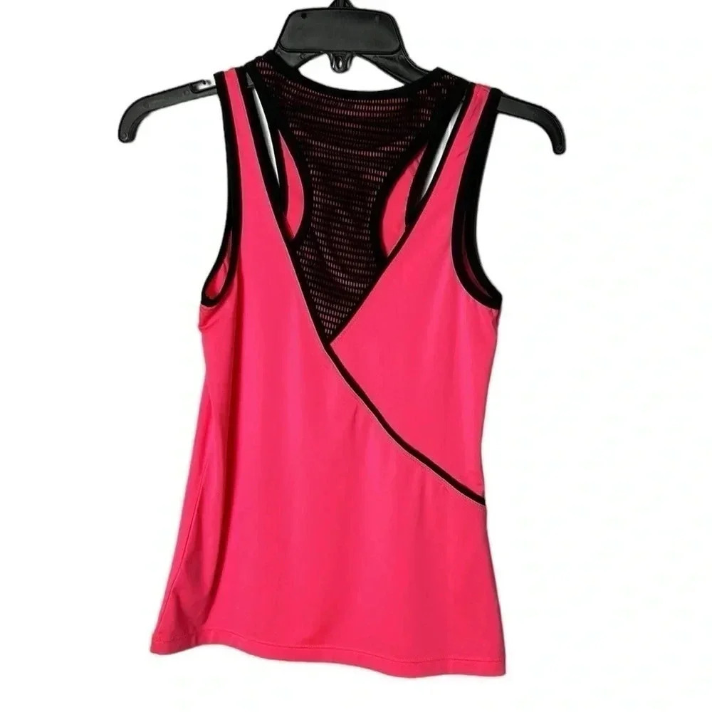 NWOT  XS TAIL Sleeveless, bright pink and black trim,crochet overlay Tank top - Picture 5 of 11